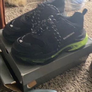 Balenciaga triple s